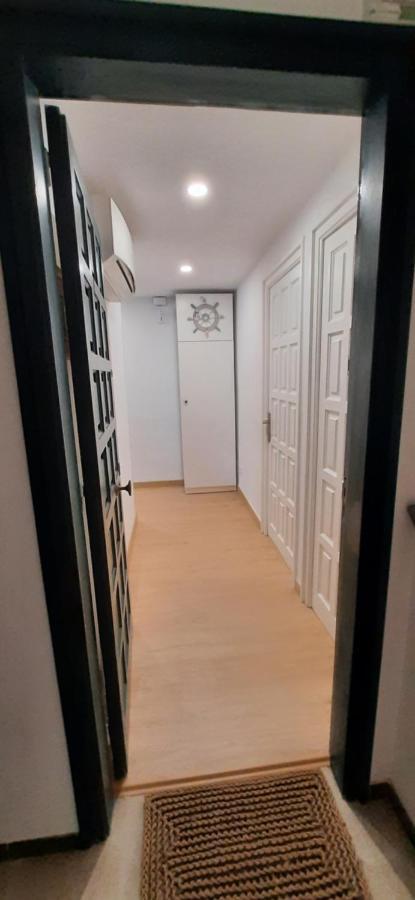 Precioso Apartamento En Primera Linea De Mar L' Escala Luaran gambar